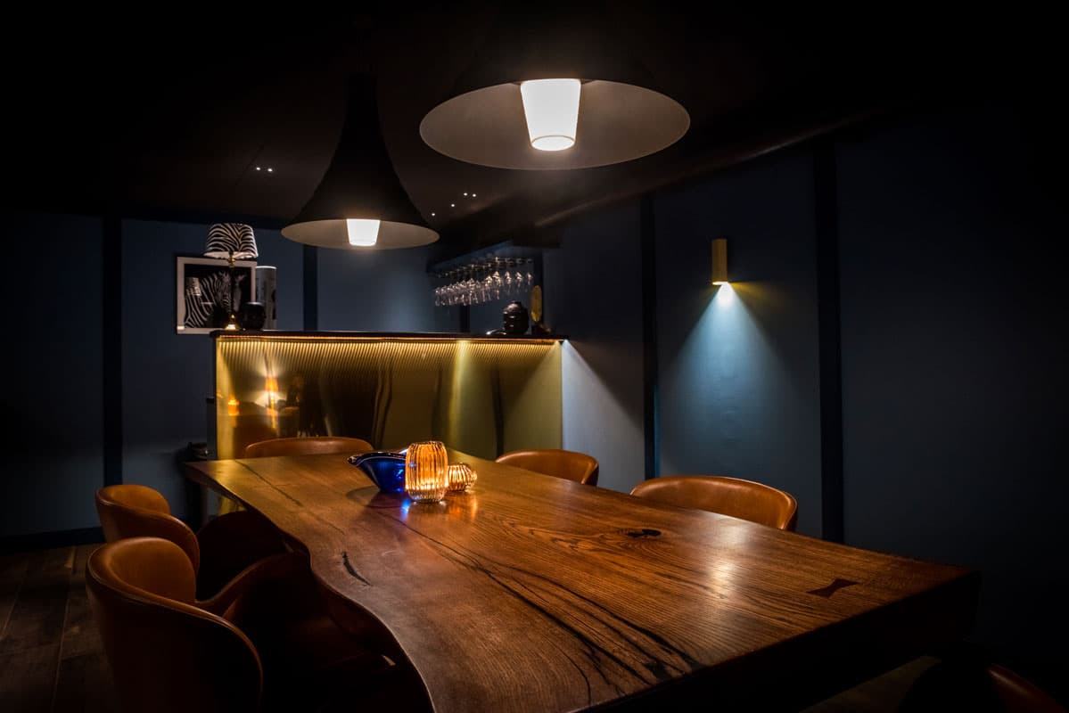 Vinvalvet vinkällare & lounge